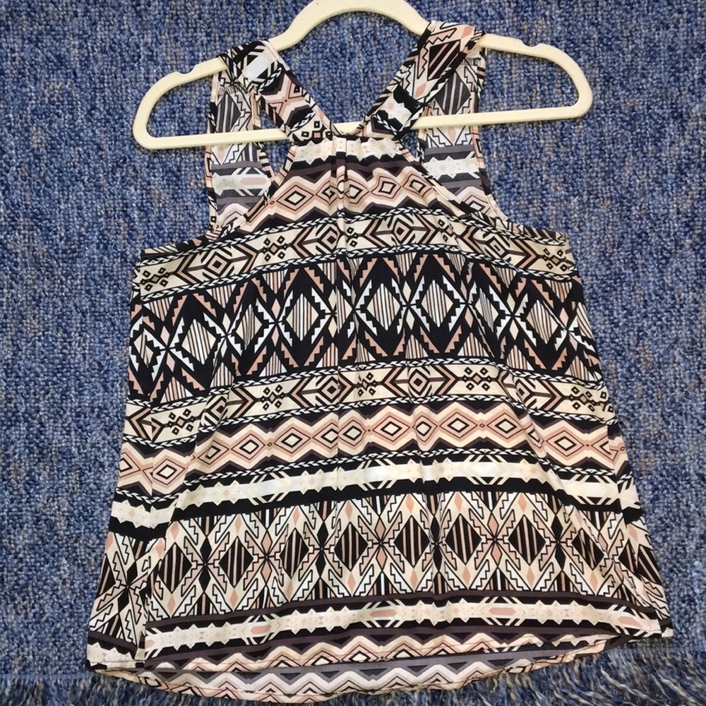 Tribal Pattern Tank Top - Picture 3 of 5